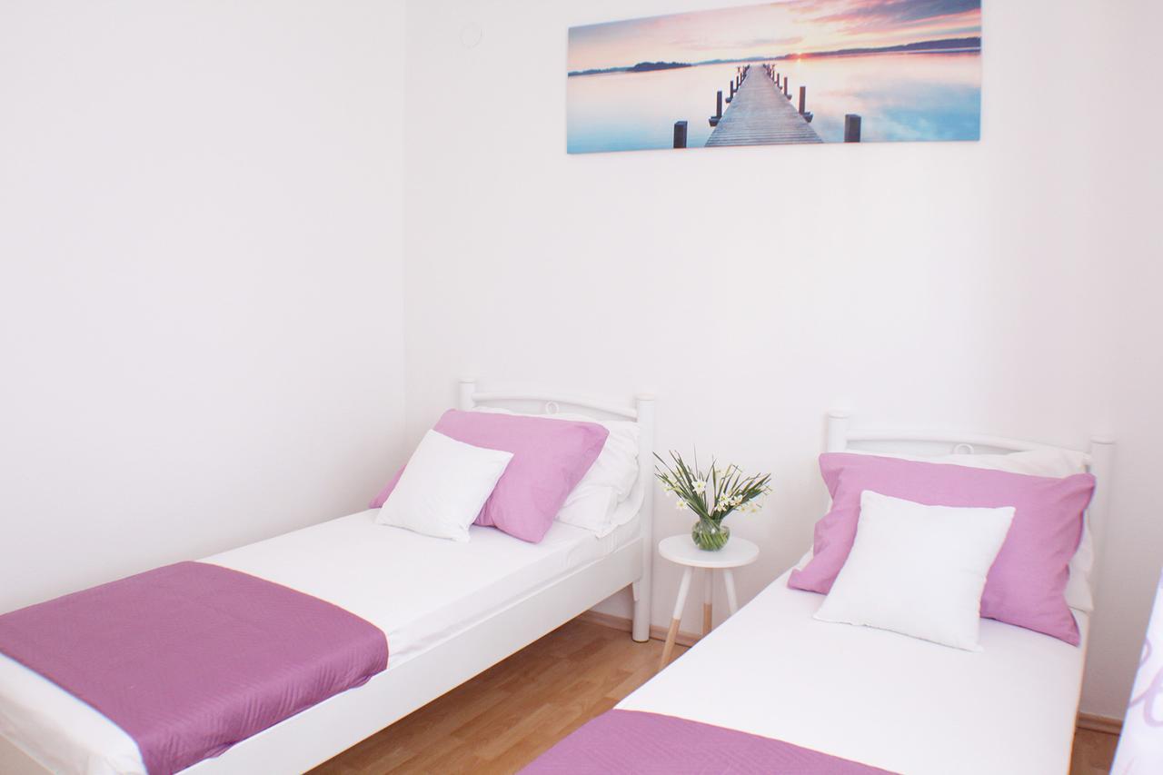 Apartmani Adrijan Krk Krk Town Bagian luar foto